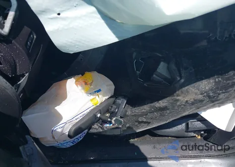 2016 Nissan Rogue S z USA, uszkodzony, nr VIN 5N1AT2MV4GC917833